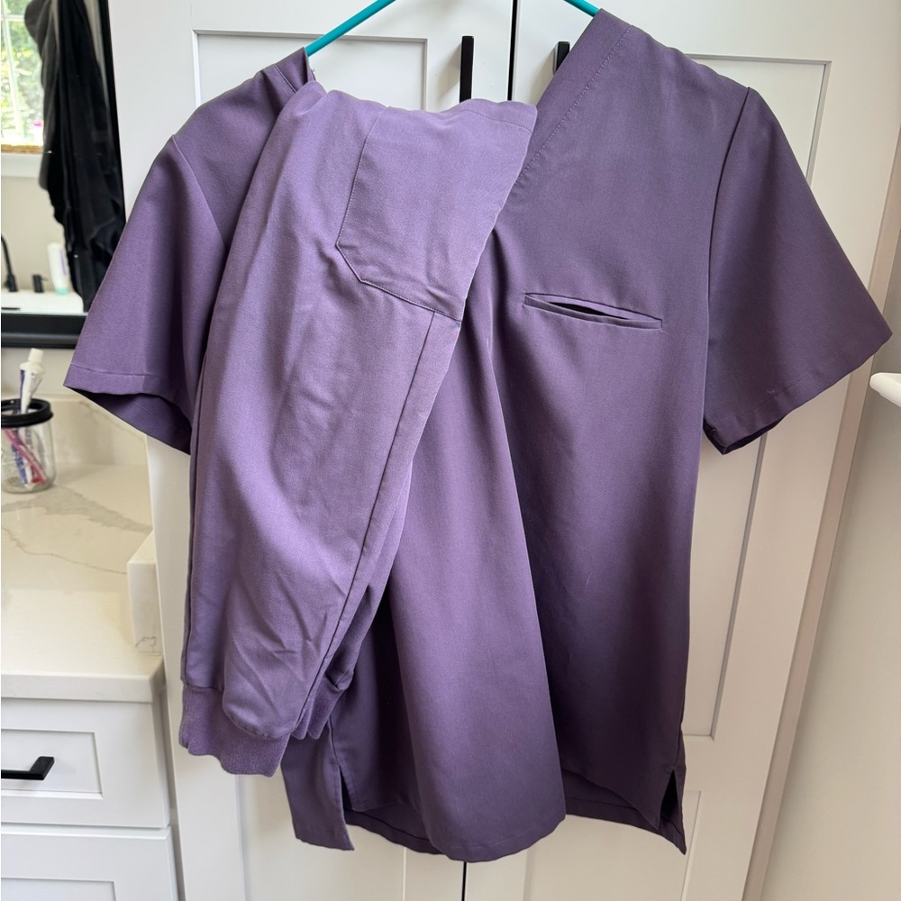 Women’s mandala scrub set